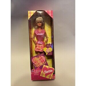 Mattel 1998 Make A Valentine Barbie Doll Special Edition 20339 NEW
